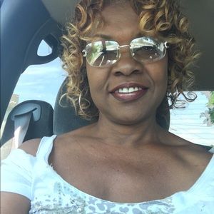 Meet your Posher, Veta